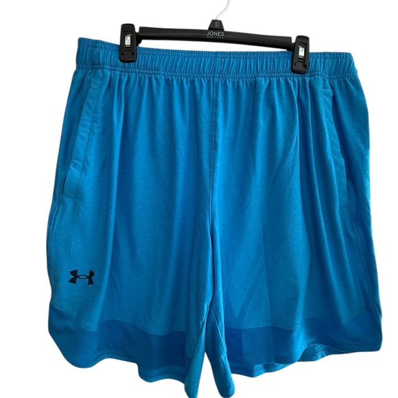 Under Armour Men’s Vibrant Blue Training Shorts Loose XL - Picture 1 of 12